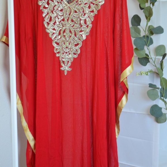 Yasmine Kaftan in Red